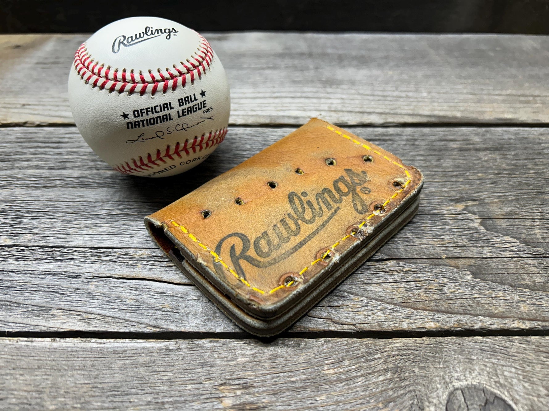 Vintage Rawlings Ryne Sandberg Baseball Glove Wallet!!