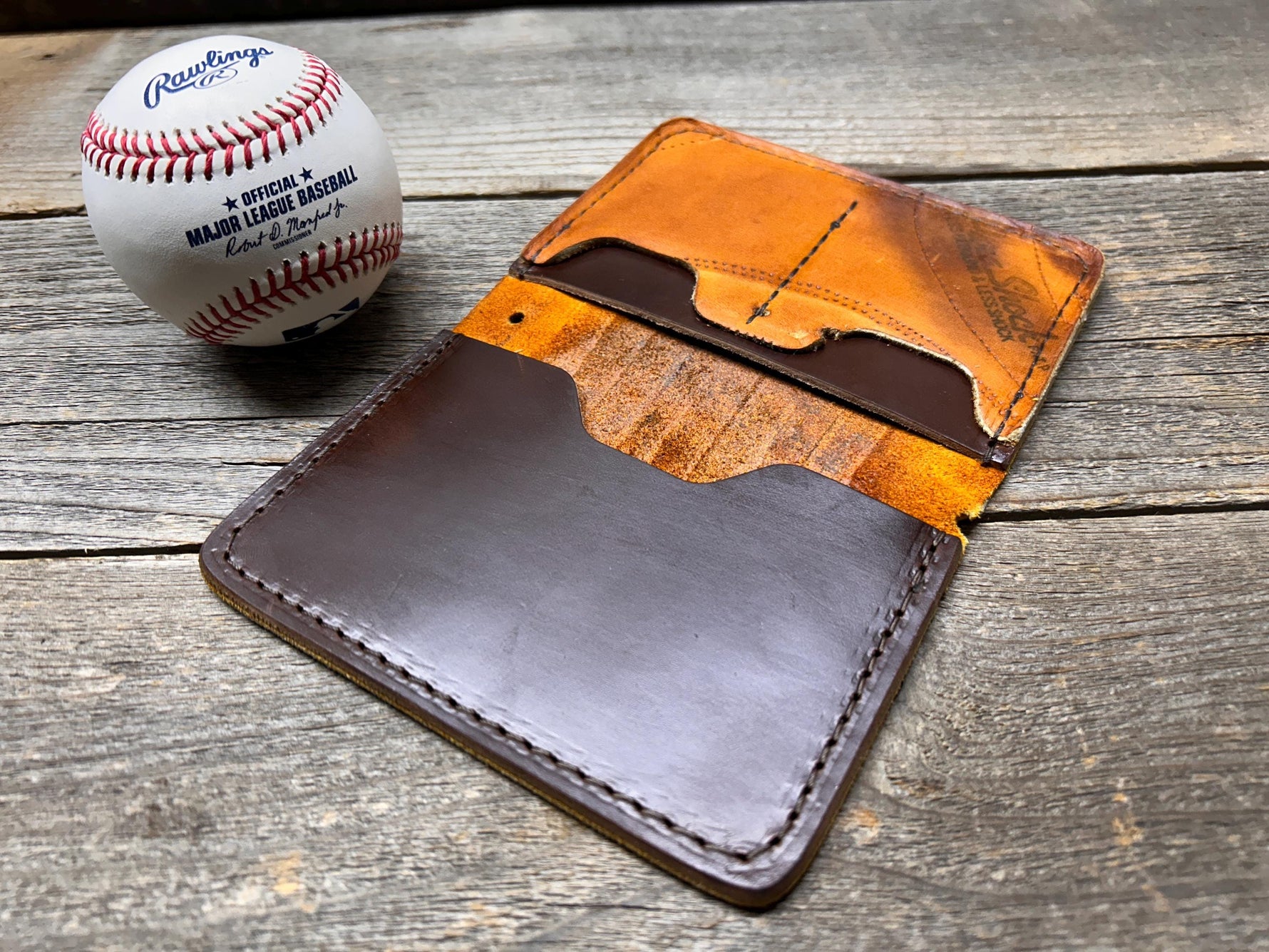 Vintage Mizuno Baseball Glove Passport Cover!