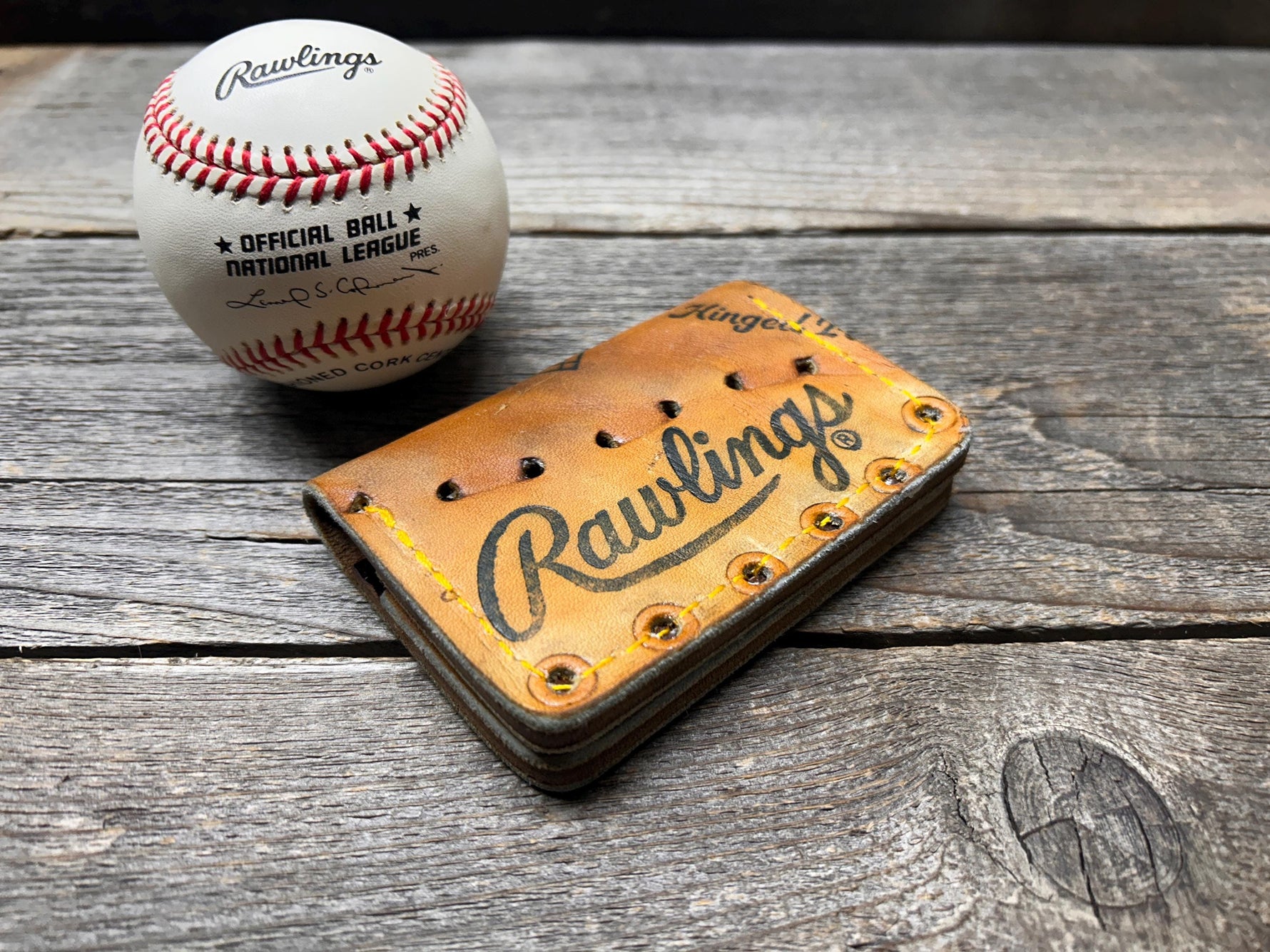Vintage Rawlings Dale Murphy Special Edition Baseball Glove Wallet!!