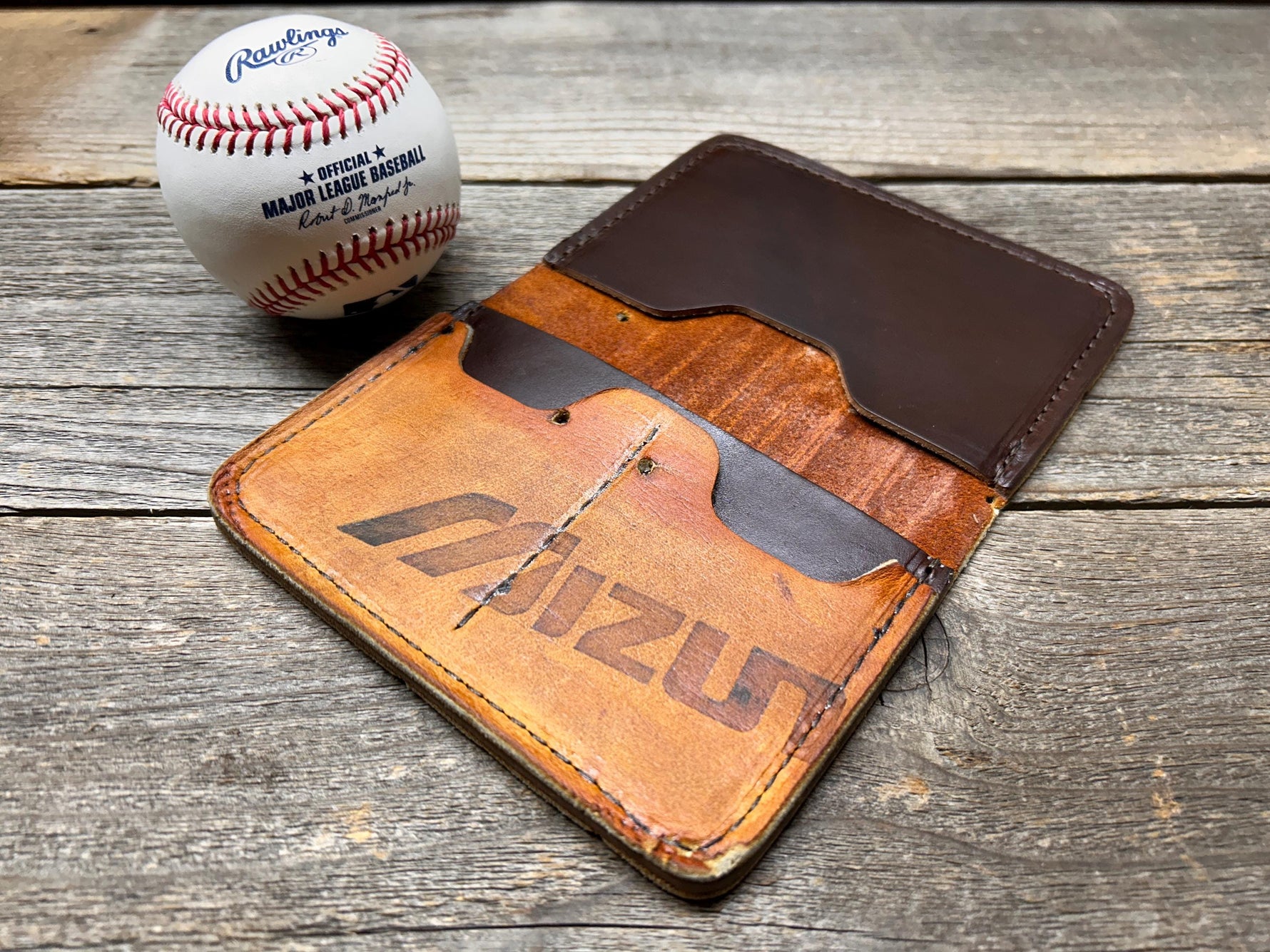 Vintage Mizuno Baseball Glove Passport Cover!