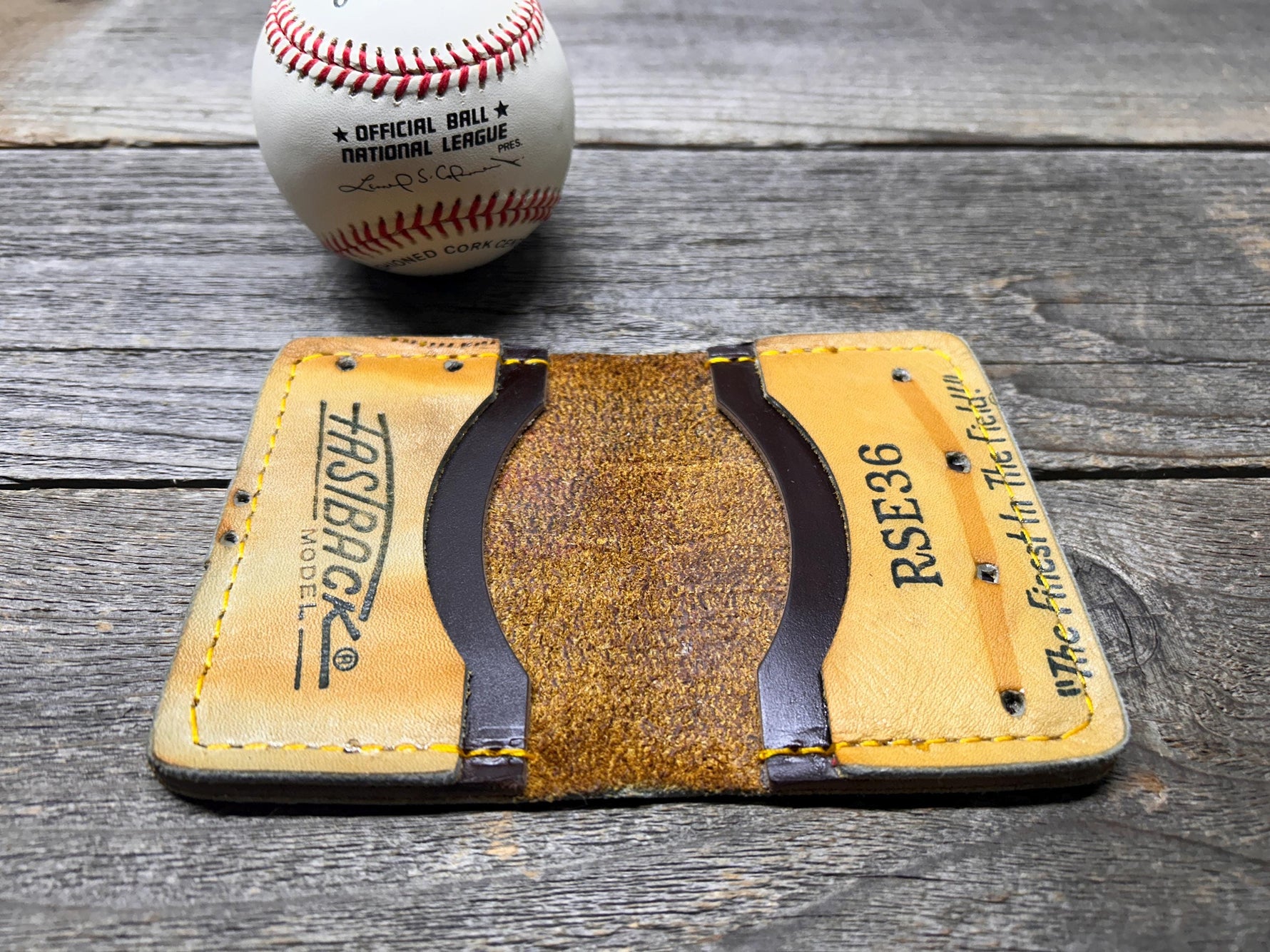 Vintage Rawlings Ryne Sandberg Special Edition Baseball Glove Wallet!!