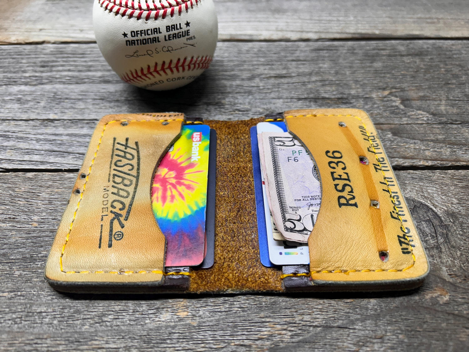 Vintage Rawlings Ryne Sandberg Special Edition Baseball Glove Wallet!!