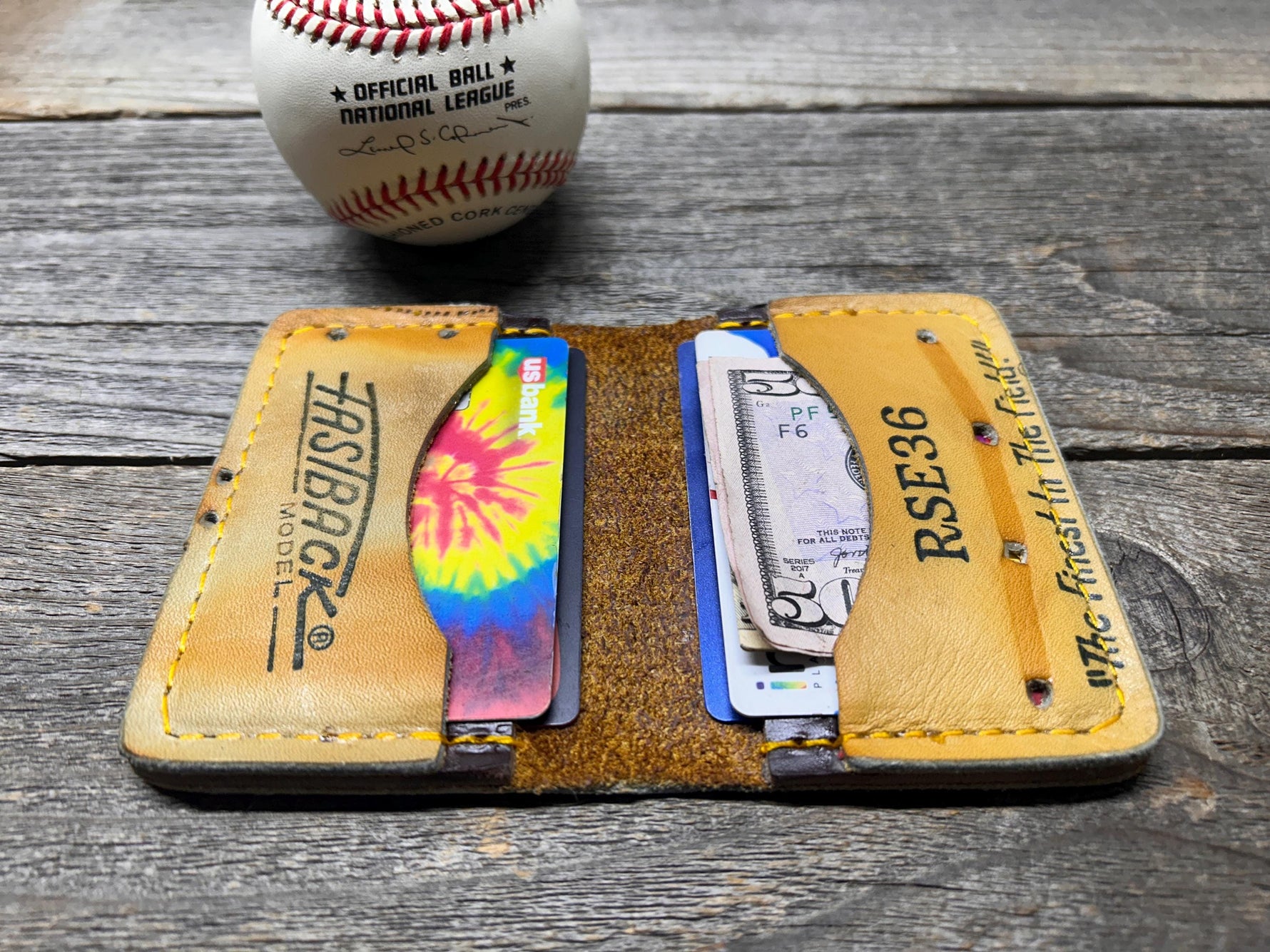 Vintage Rawlings Ryne Sandberg Special Edition Baseball Glove Wallet!!