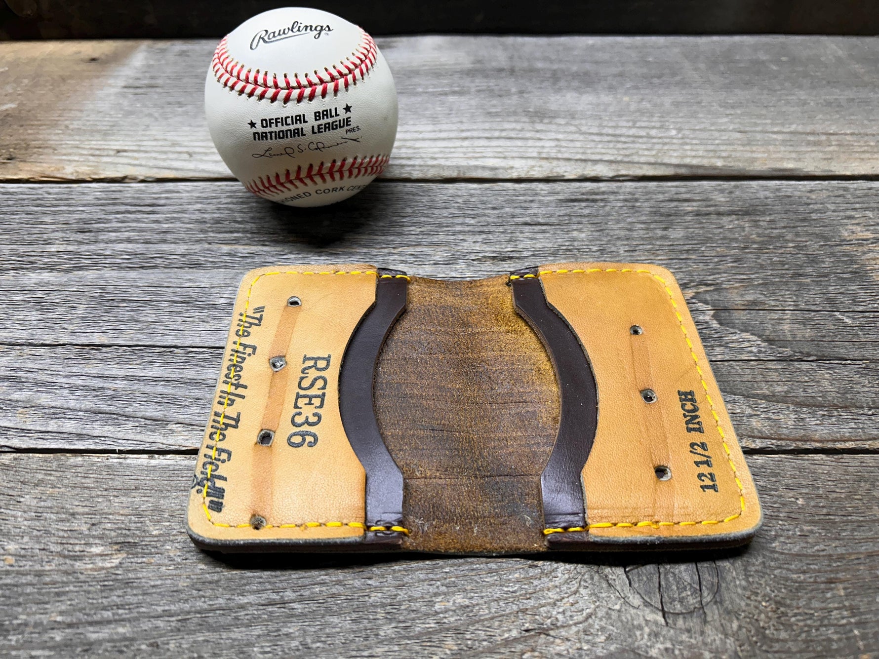 Vintage Rawlings Ryne Sandberg Special Edition Baseball Glove Wallet!!
