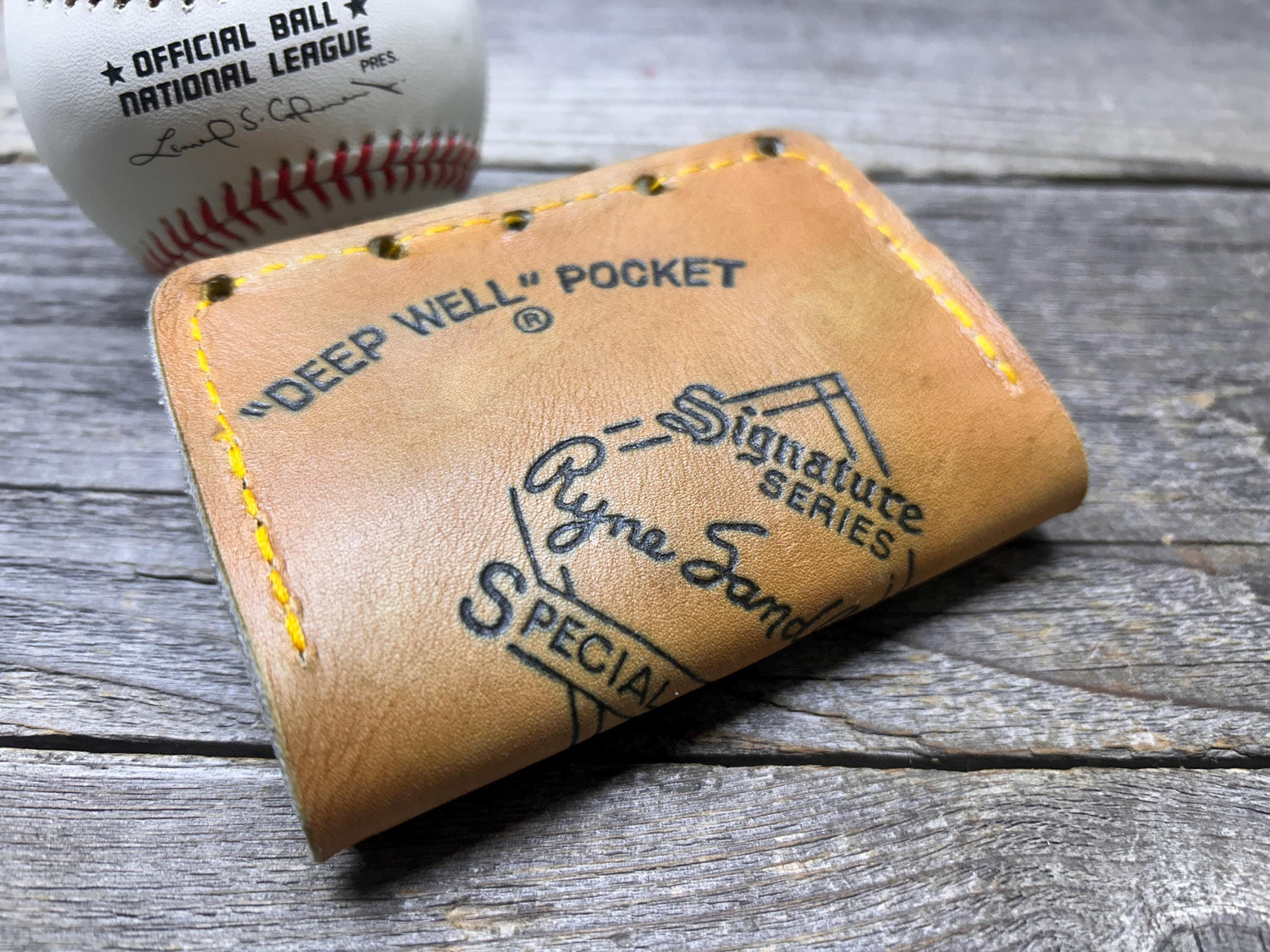 Vintage Rawlings Ryne Sandberg Special Edition Baseball Glove Wallet!!