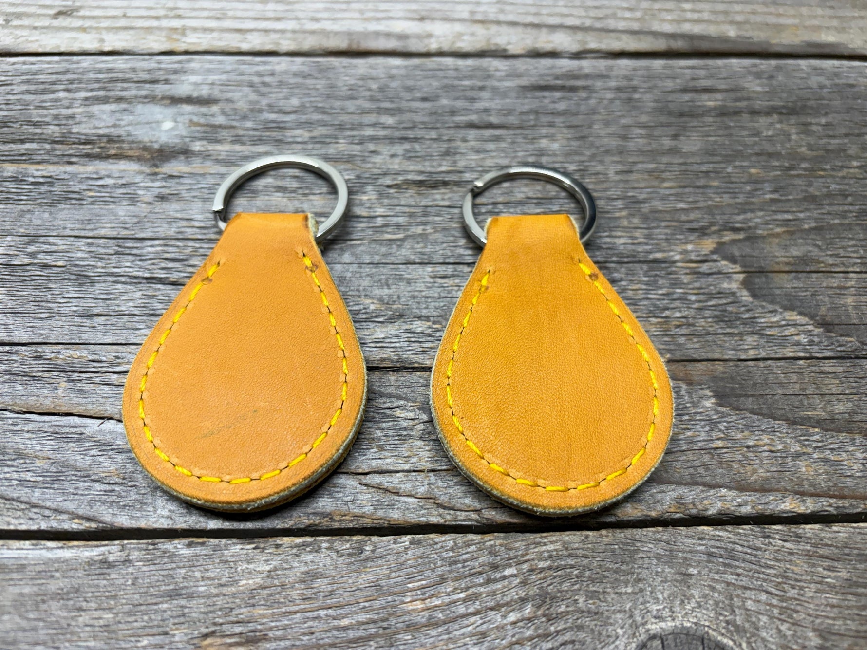 2 Pack! Rawlings Heart of the Hide Horween Baseball Glove Key Chains!