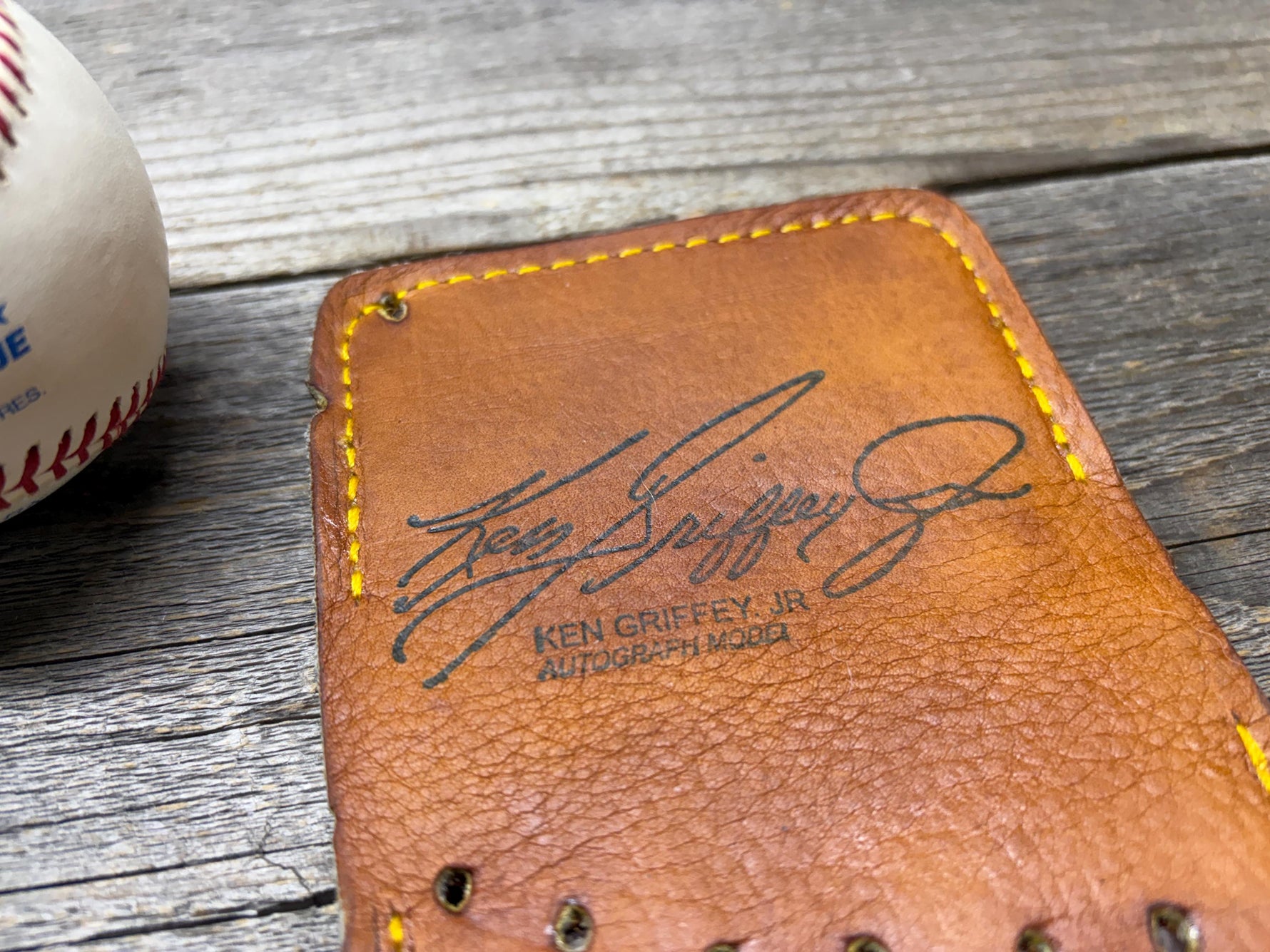 Vintage Rawlings Ken Griffey Jr Baseball Glove Wallet!