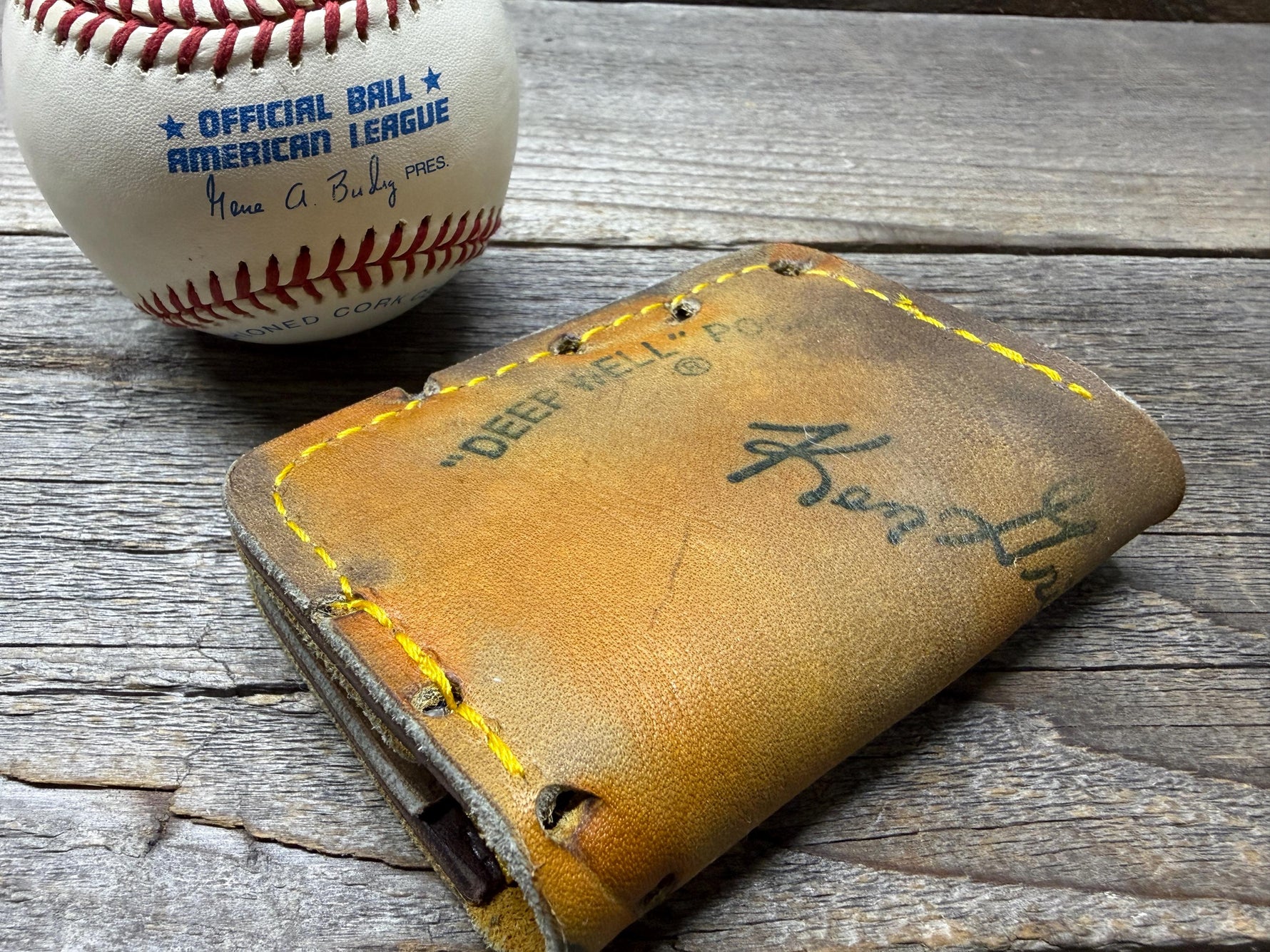 Vintage Rawlings Ken Griffey Jr Baseball Glove Wallet!