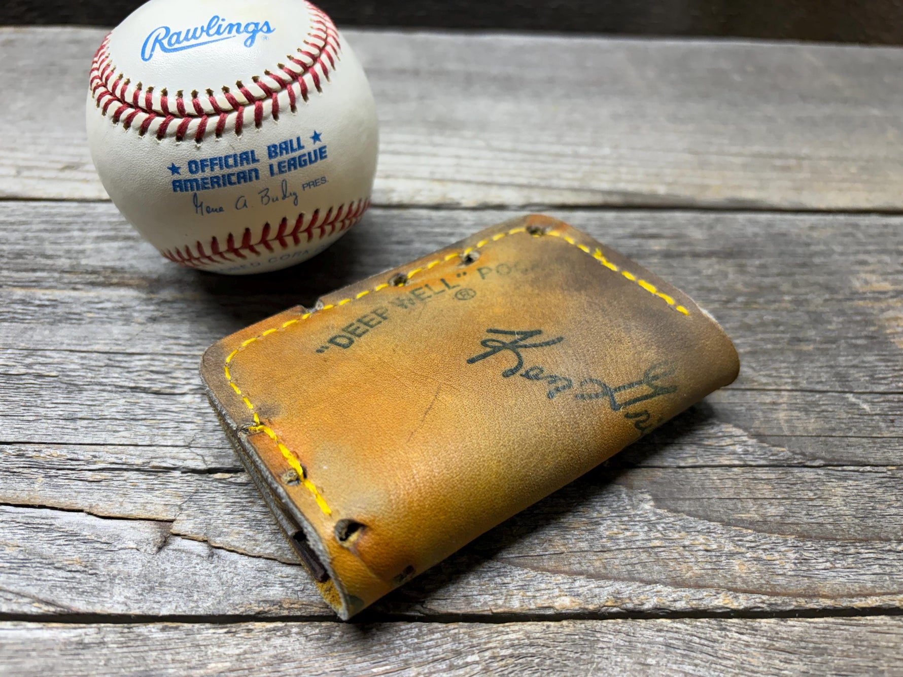 Vintage Rawlings Ken Griffey Jr Baseball Glove Wallet!