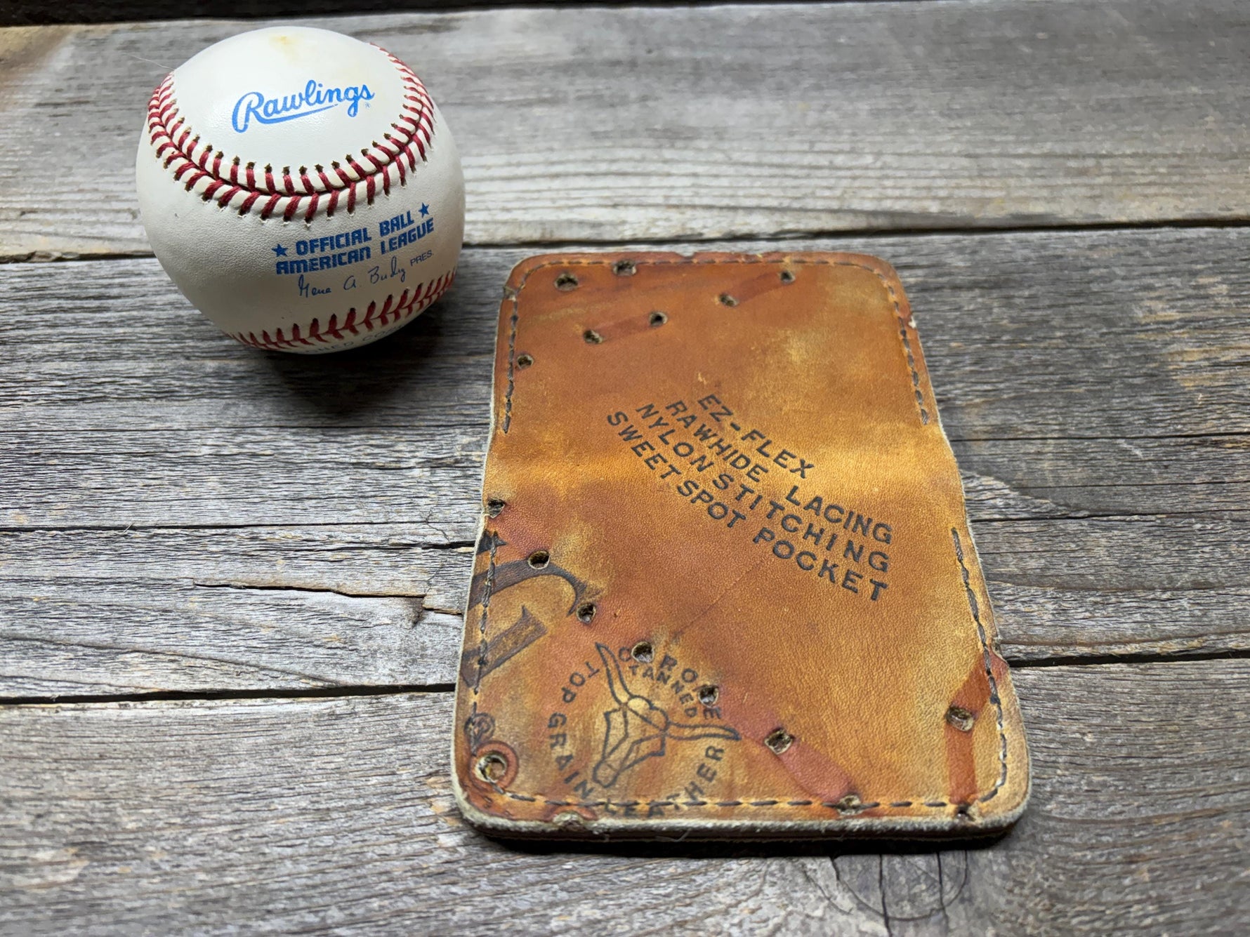 Vintage Spalding Babe Ruth Baseball Glove Wallet!!