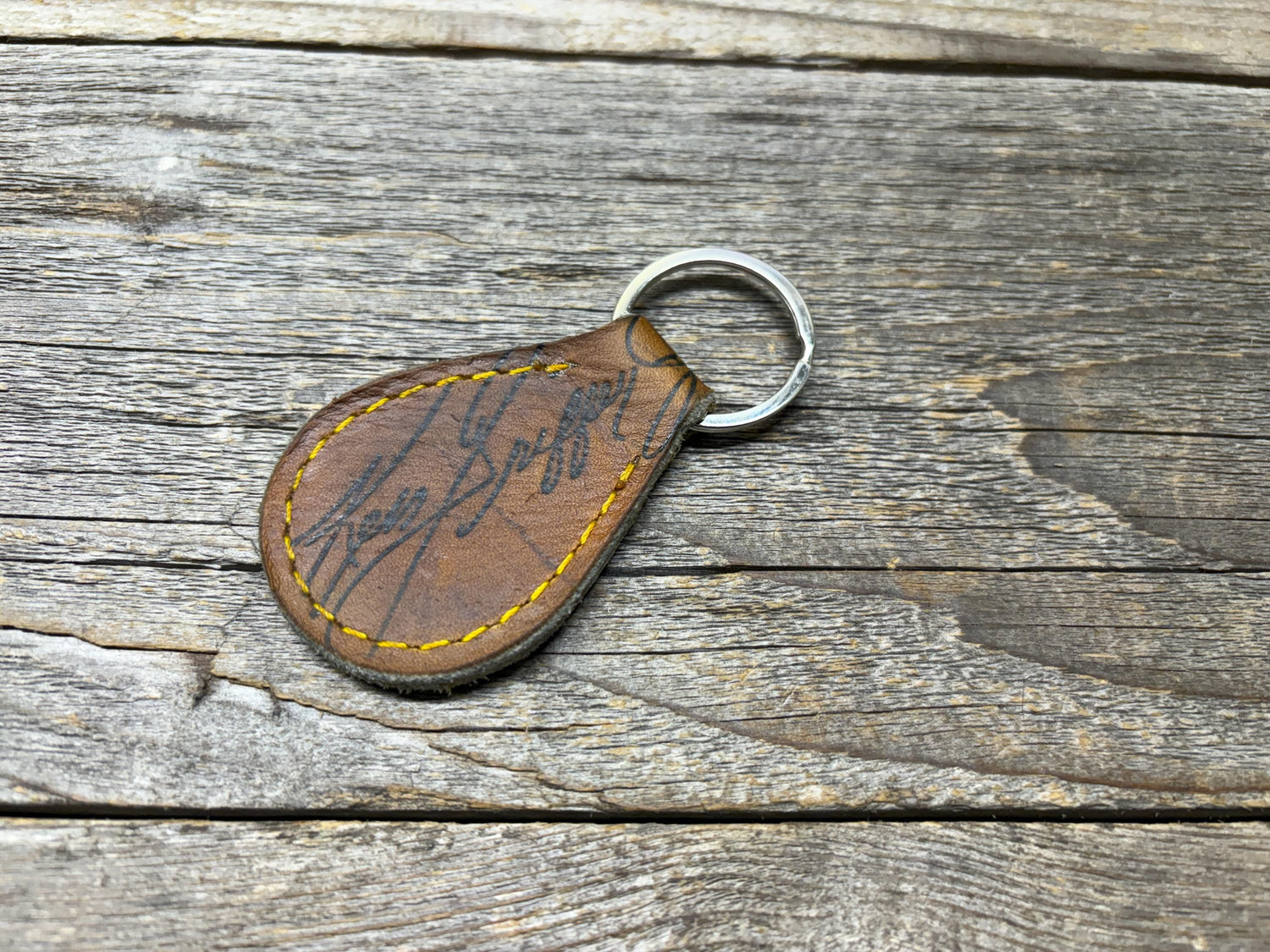 New Item! Rawlings Ken Griffey Jr Baseball Glove Key Chain!