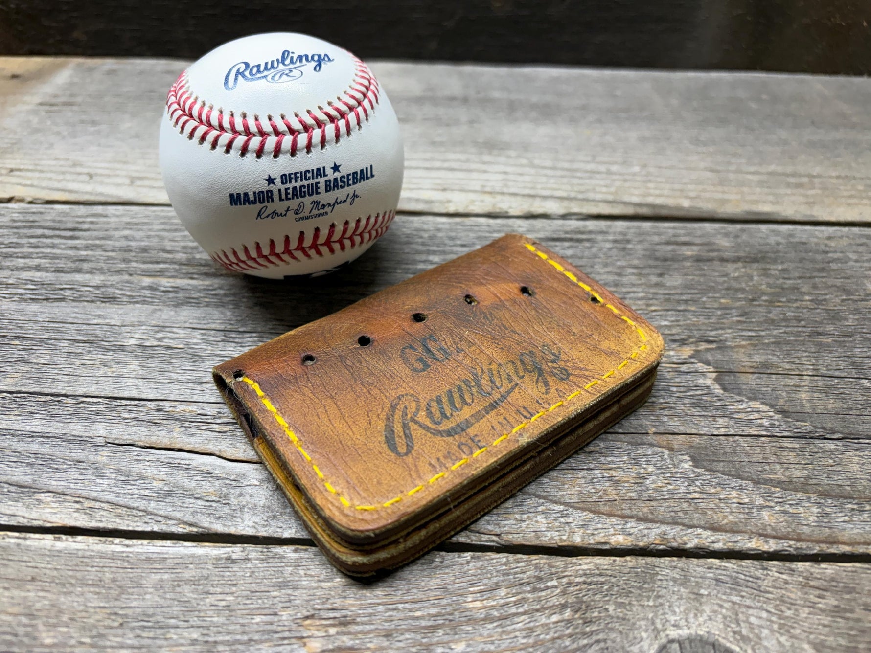 Vintage Made in USA Rawlings GGA Major League All Star Baseball Glove Wallet!