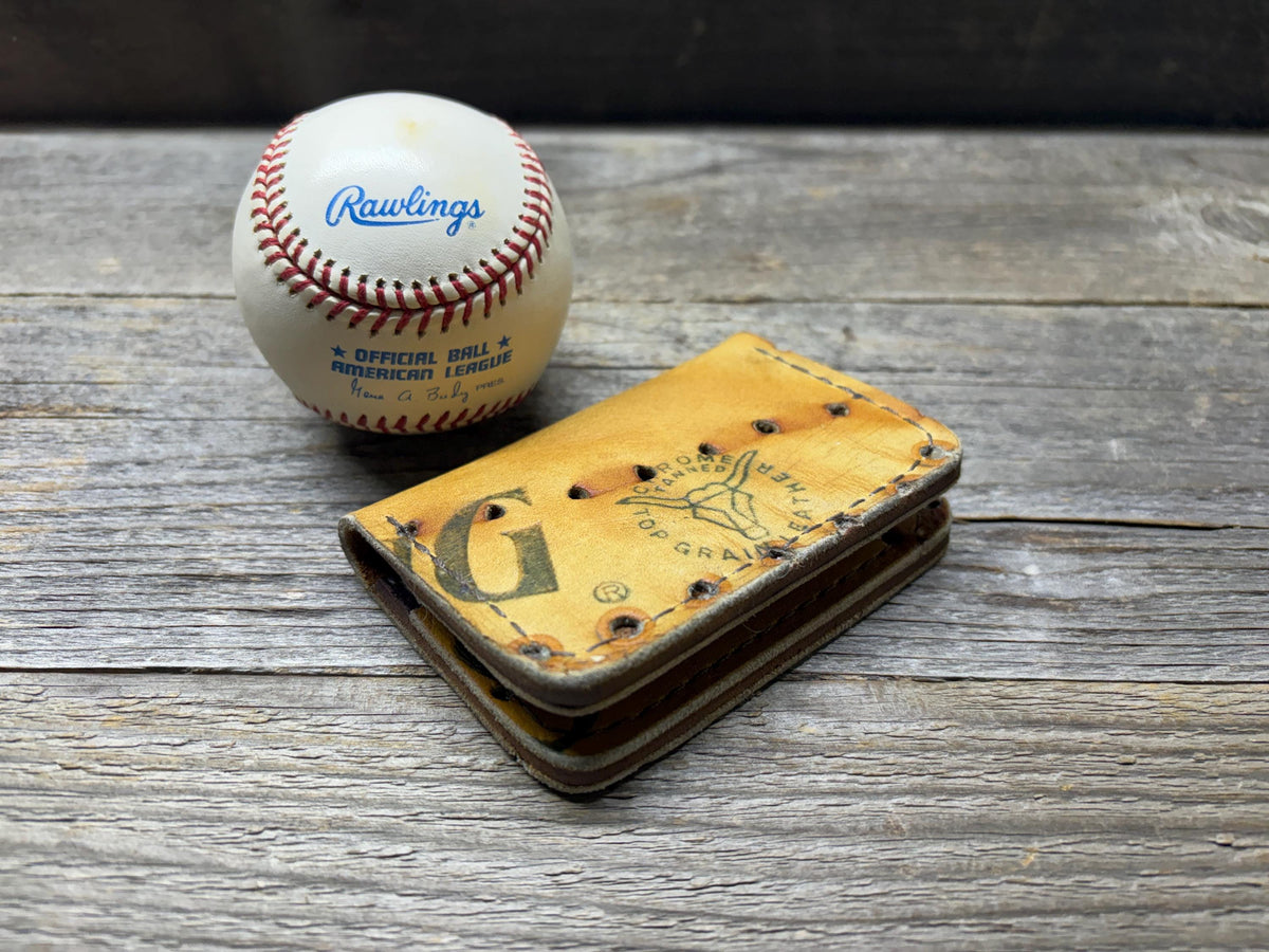 Vintage Spalding Babe Ruth Baseball Glove Wallet!!