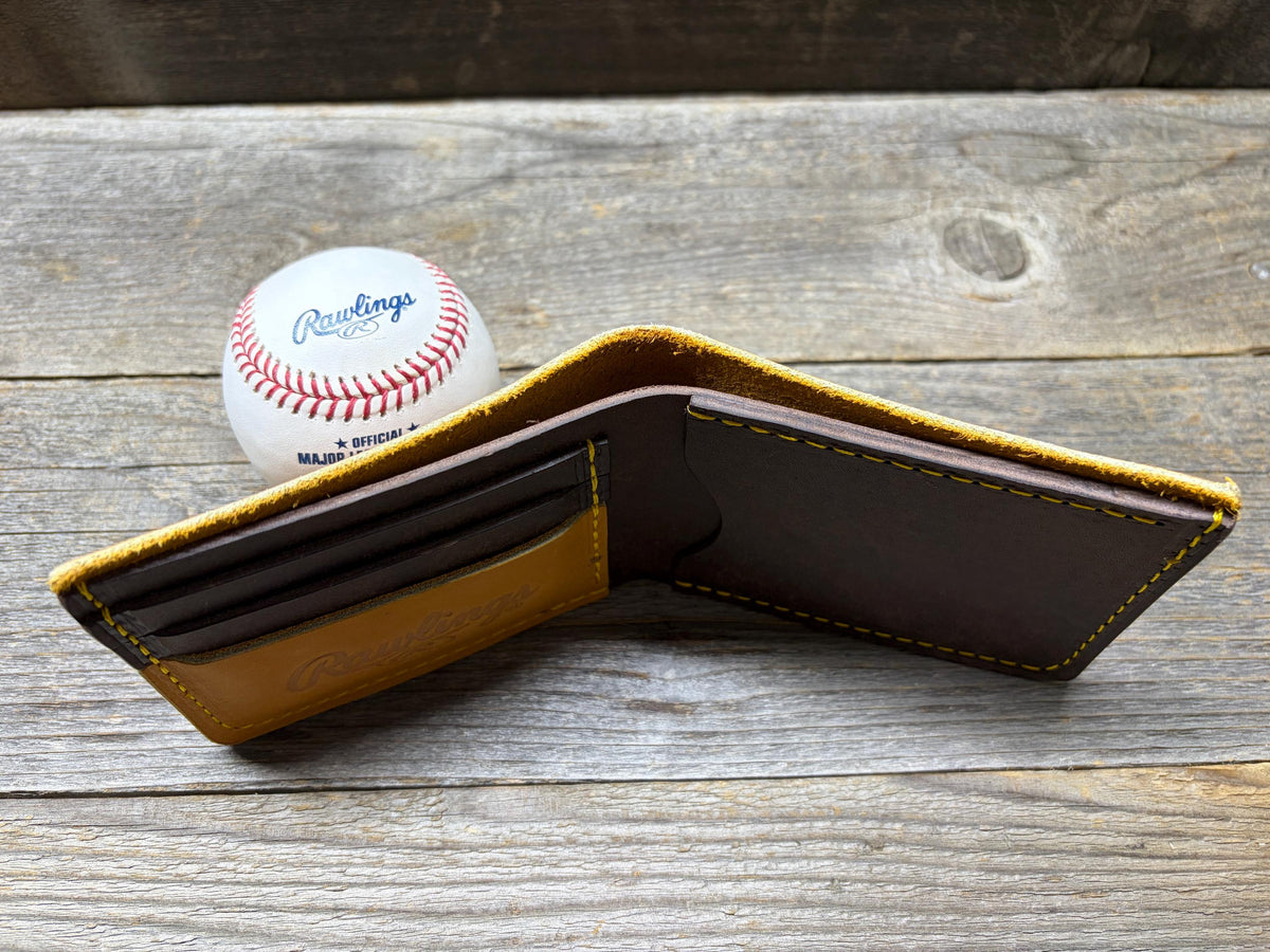 Rawlings Heart Of The Hide Horween Bifold Baseball Glove Wallet!!