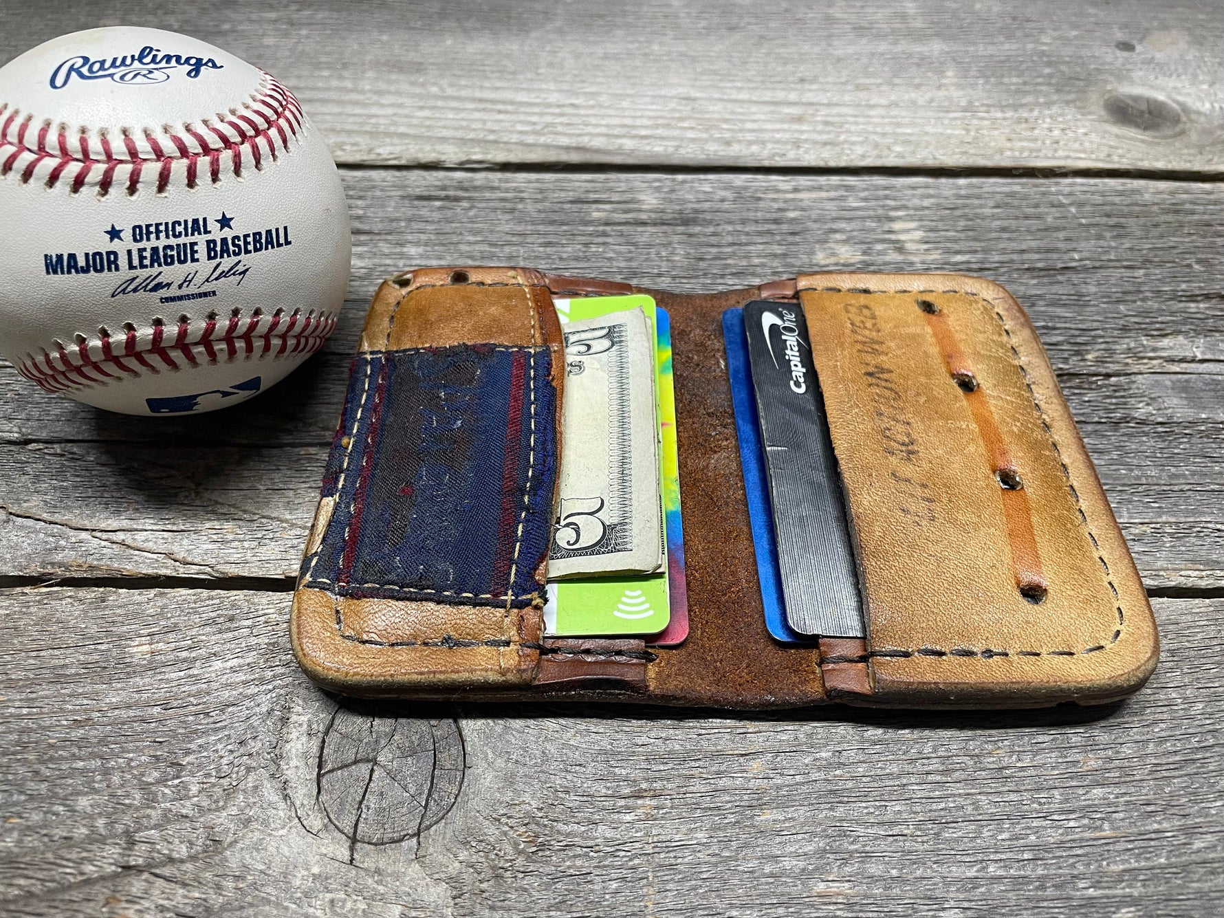 Vintage Spalding Tom Seaver Baseball Glove Wallet!