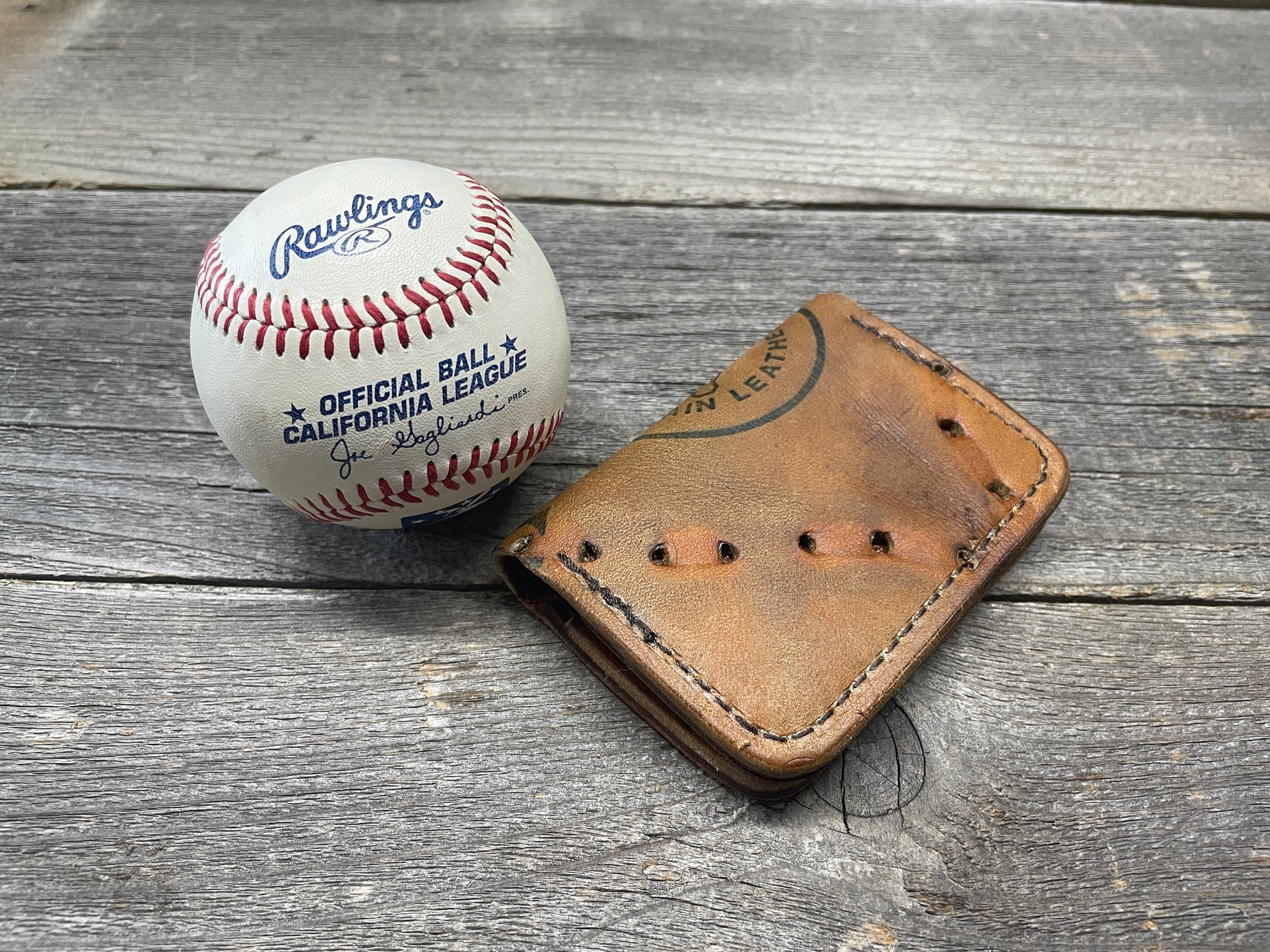 Vintage Spalding Jim Palmer Baseball Glove Wallet!