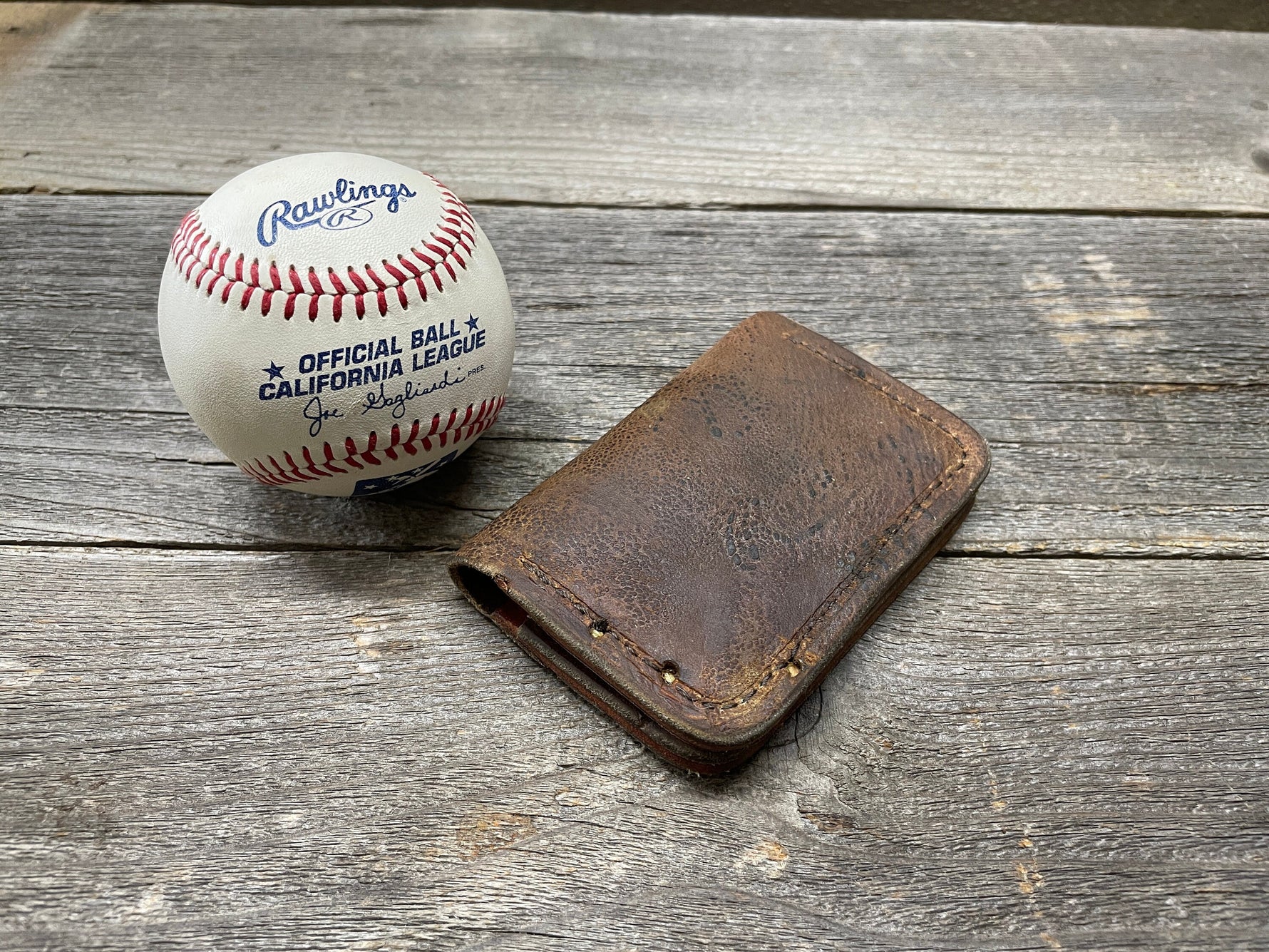 Vintage Rawlings Heart of the Hide Baseball Glove Wallet!