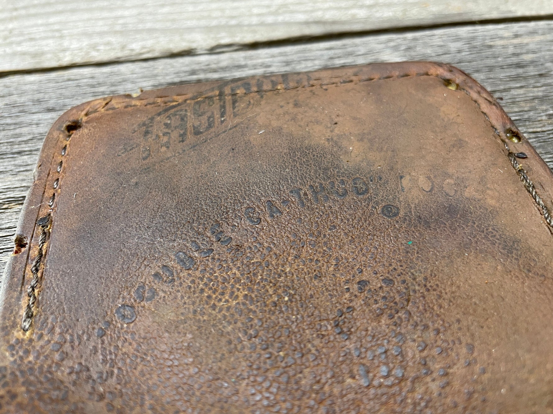 Vintage Rawlings Heart of the Hide Baseball Glove Wallet!