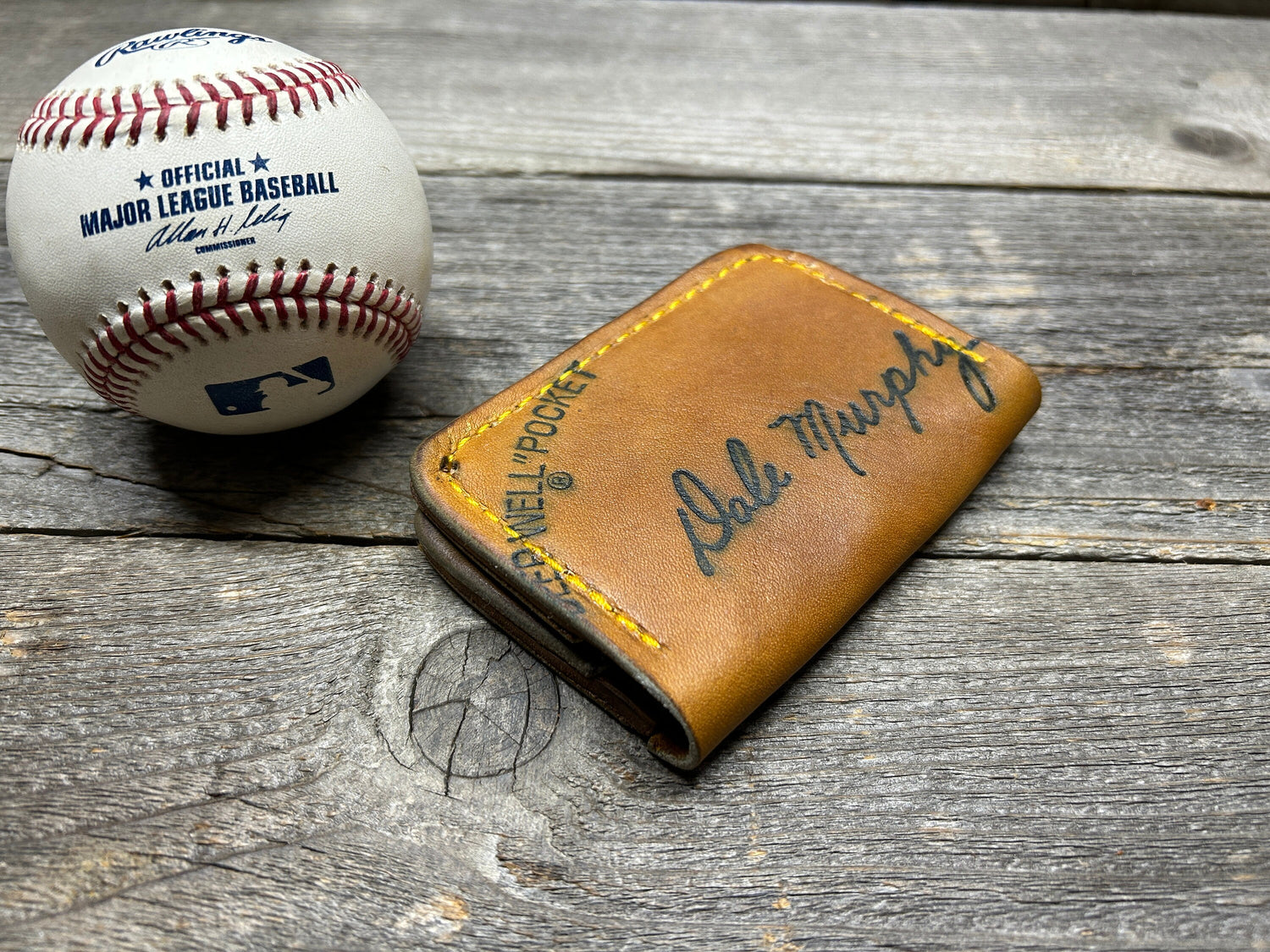 Vintage Rawlings Dale Murphy Baseball Glove Wallet!