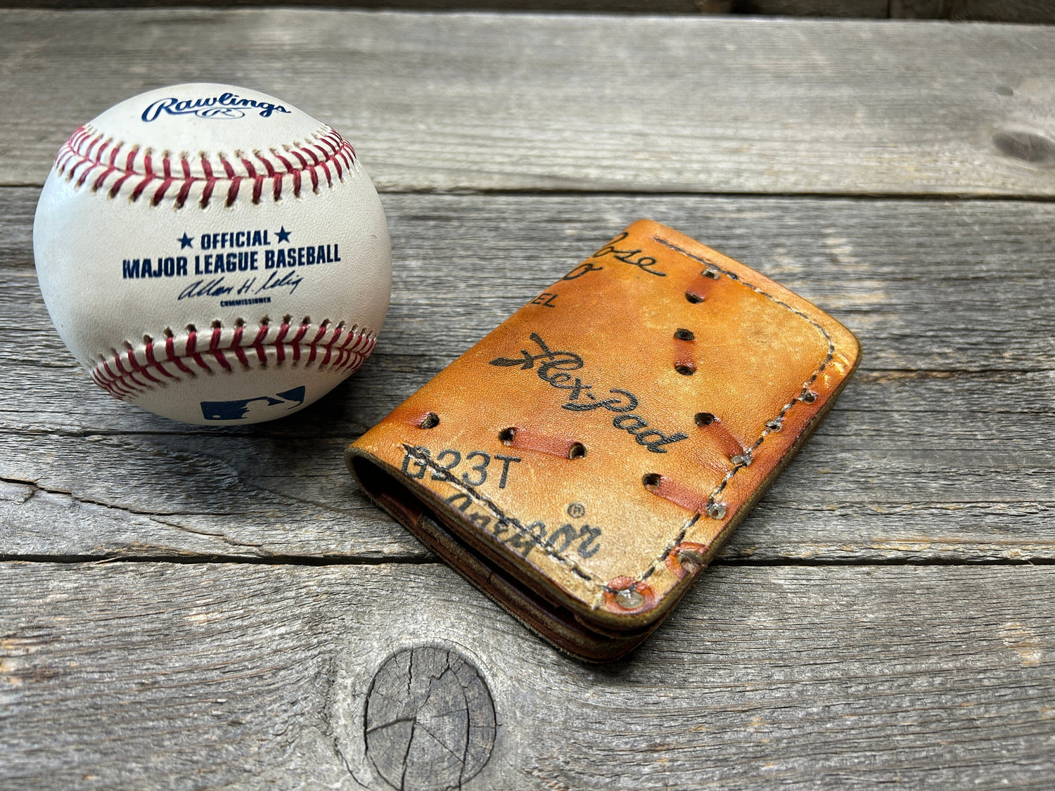 Vintage MacGregor Pete Rose Baseball Glove Wallet