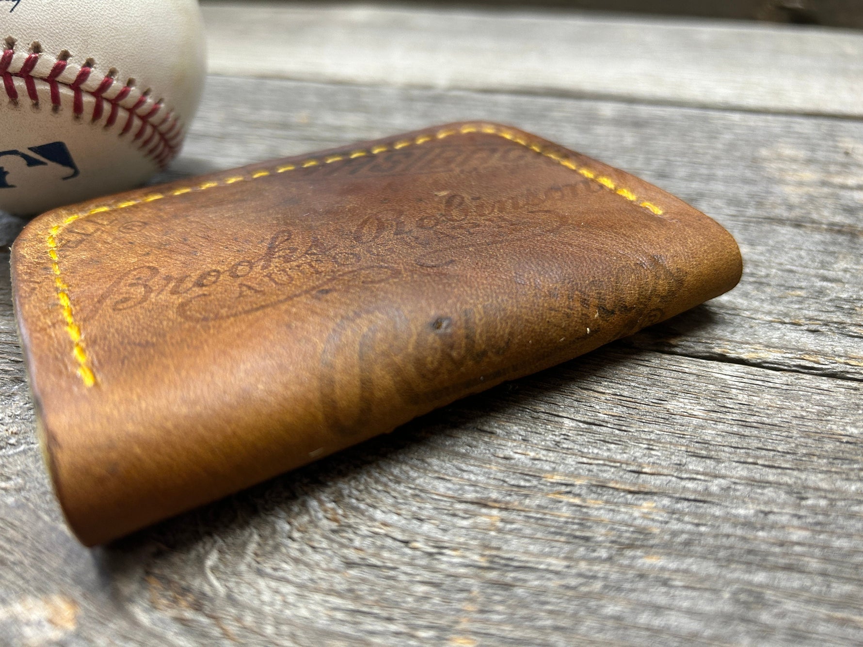 Vintage Made in the USA Rawlings Brooks Robinson Baseball Glove Wallet!