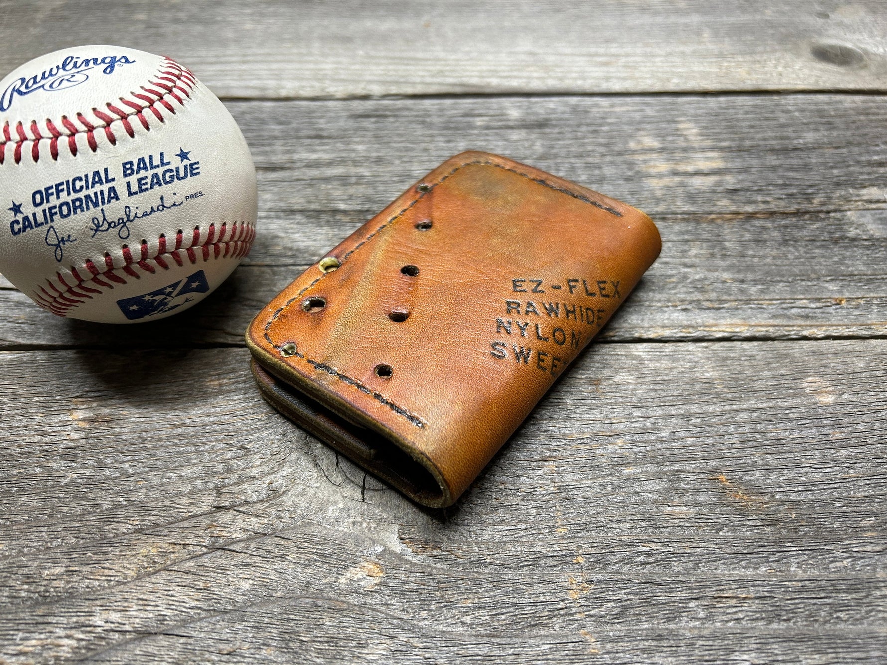 Vintage Spalding Babe Ruth Baseball Glove Wallet!!