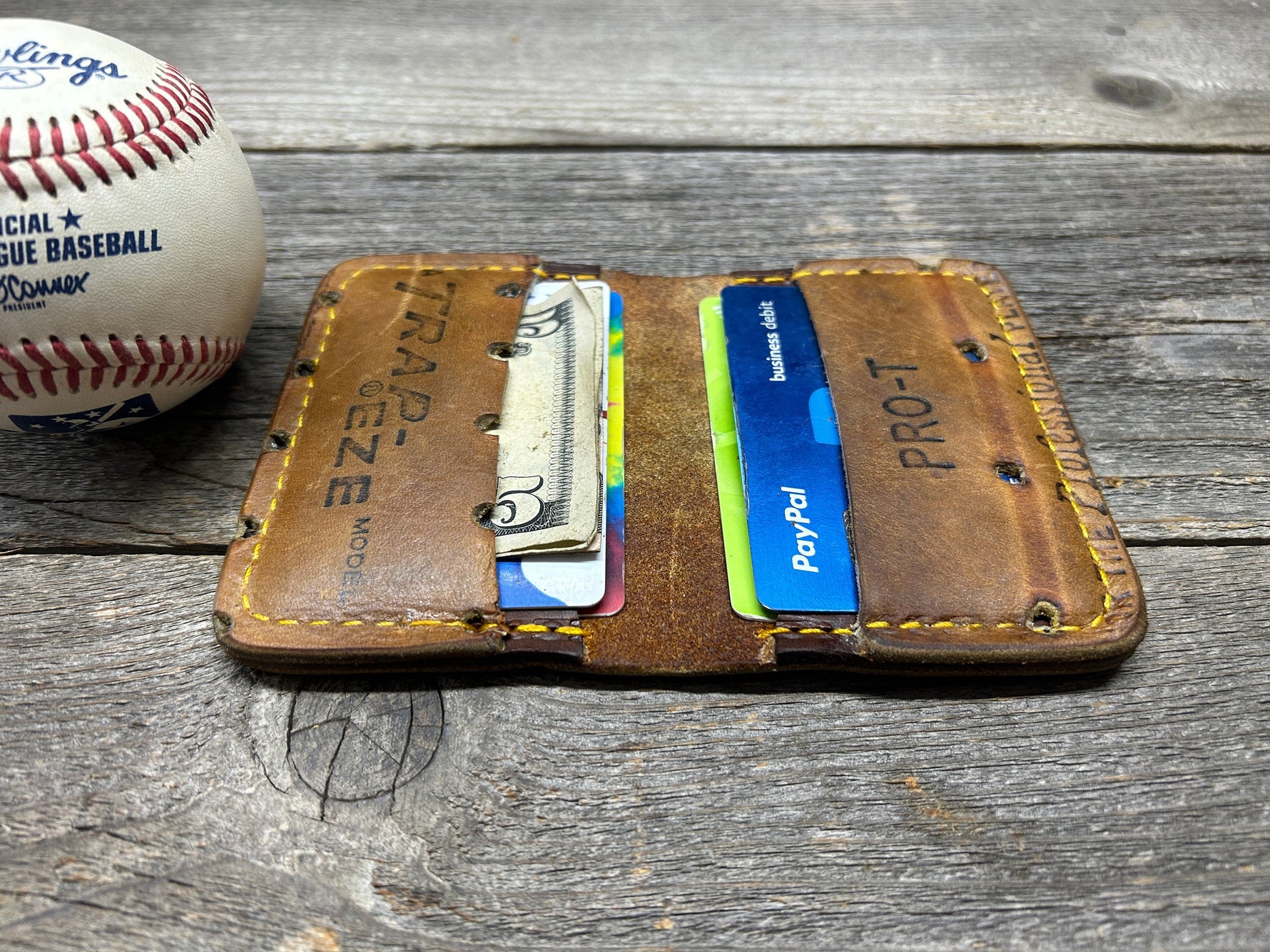 Vintage Made in the USA Rawlings Heart of the Hide Baseball Glove Wallet!