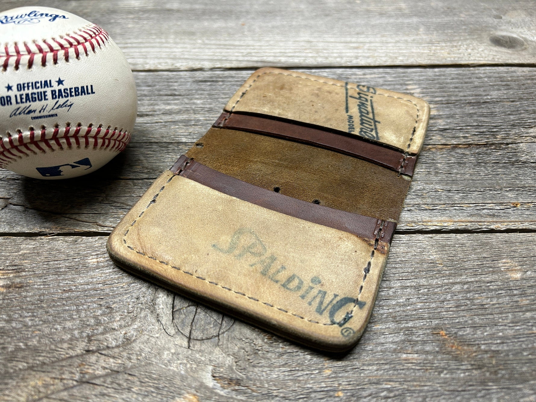 Vintage Spalding Yogi Berra Baseball Glove Wallet!