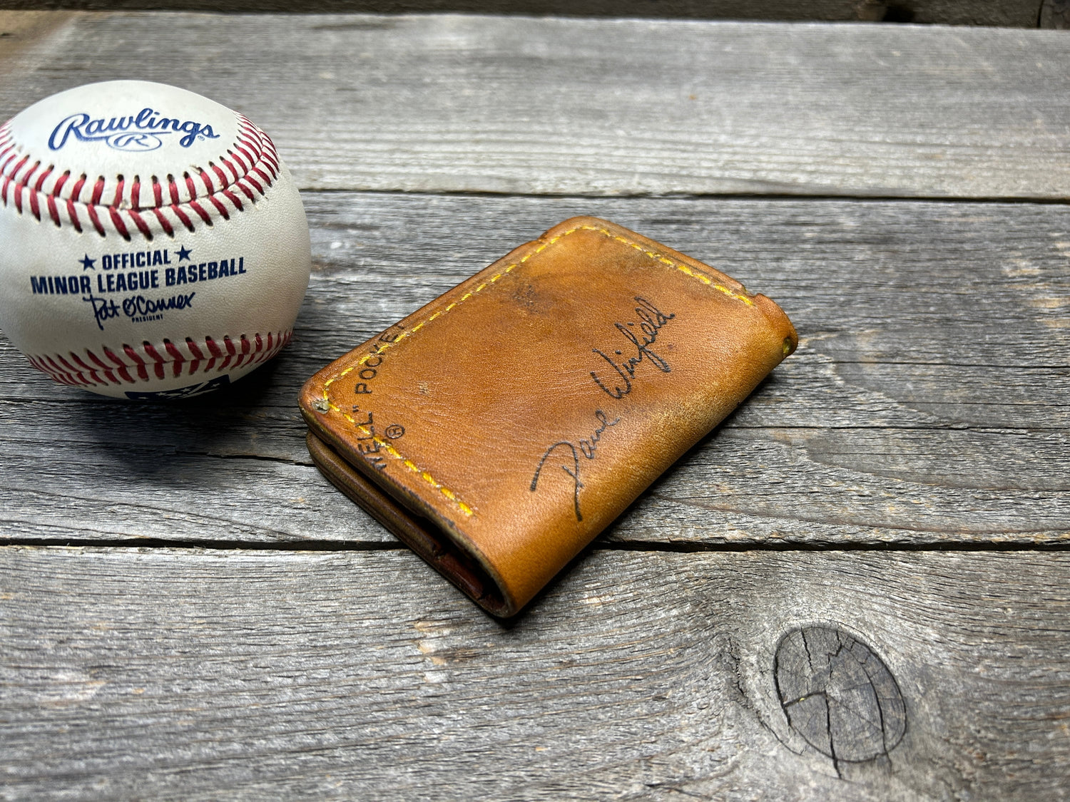 Vintage Rawlings Dave Winfield Baseball Glove Wallet!