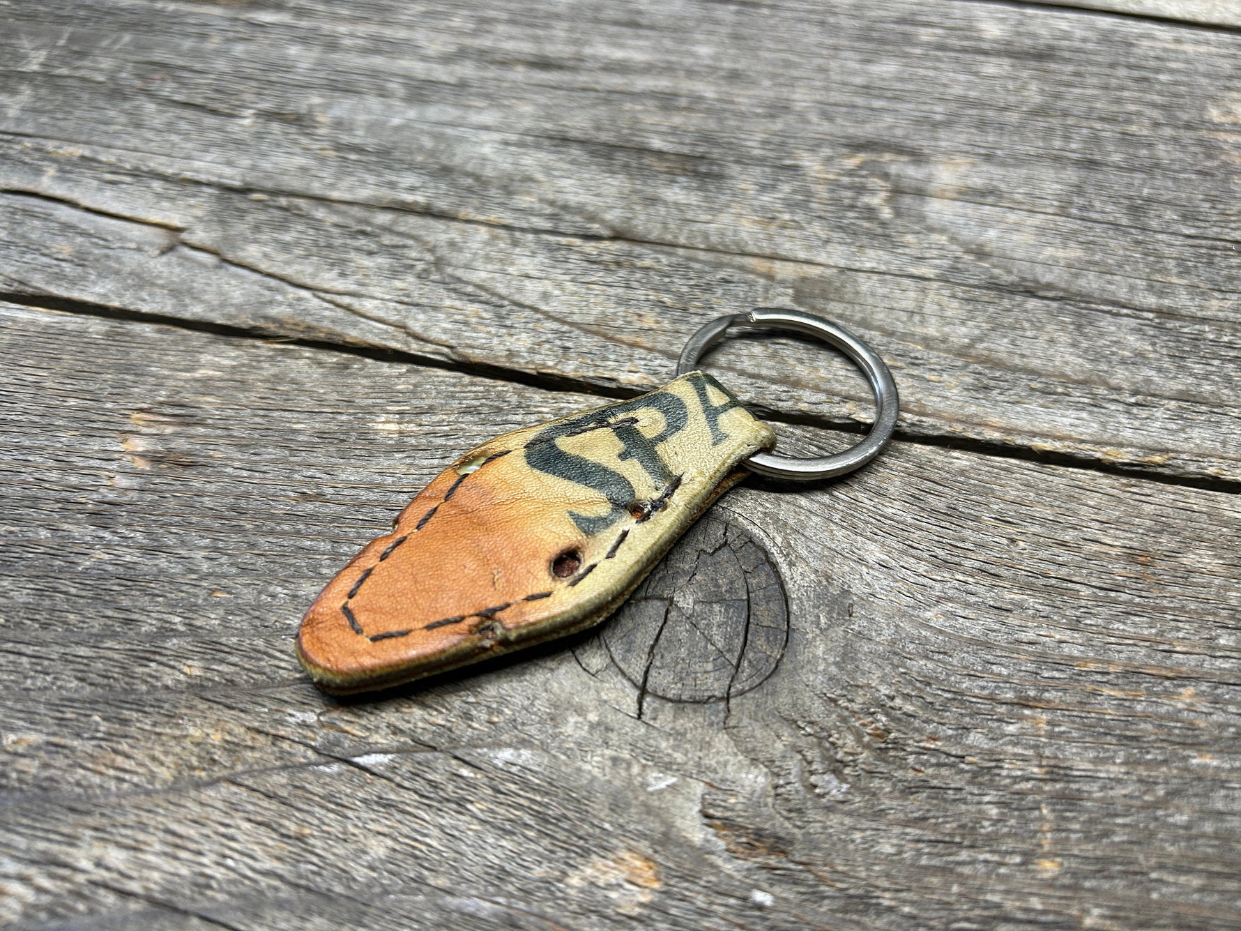 Vintage Spalding Baseball Glove Key Chain - NEW STYLE! (vintage hotel key style)!