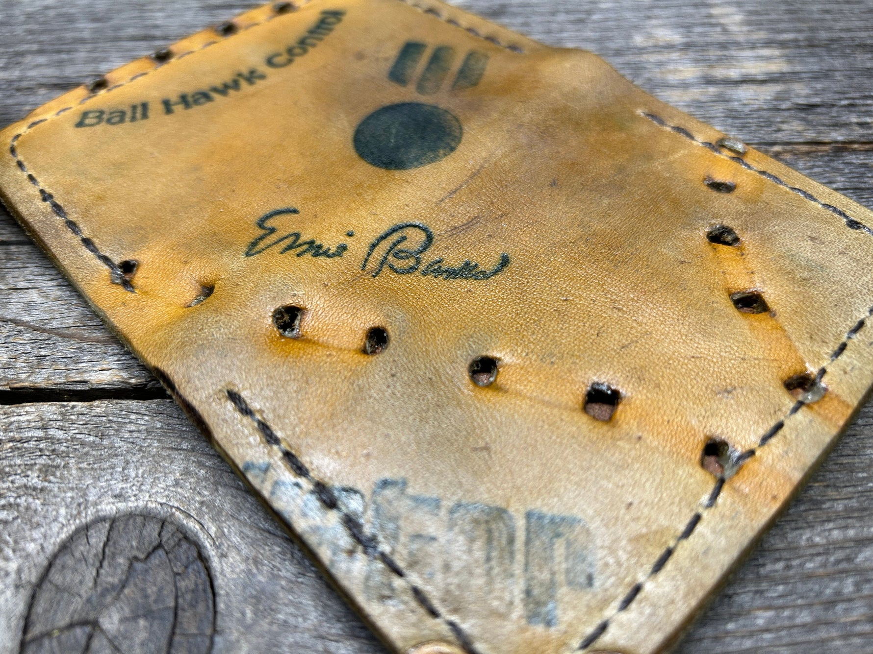 Vintage Medalist Ernie Banks "Mr. Cub" Baseball Glove Wallet!
