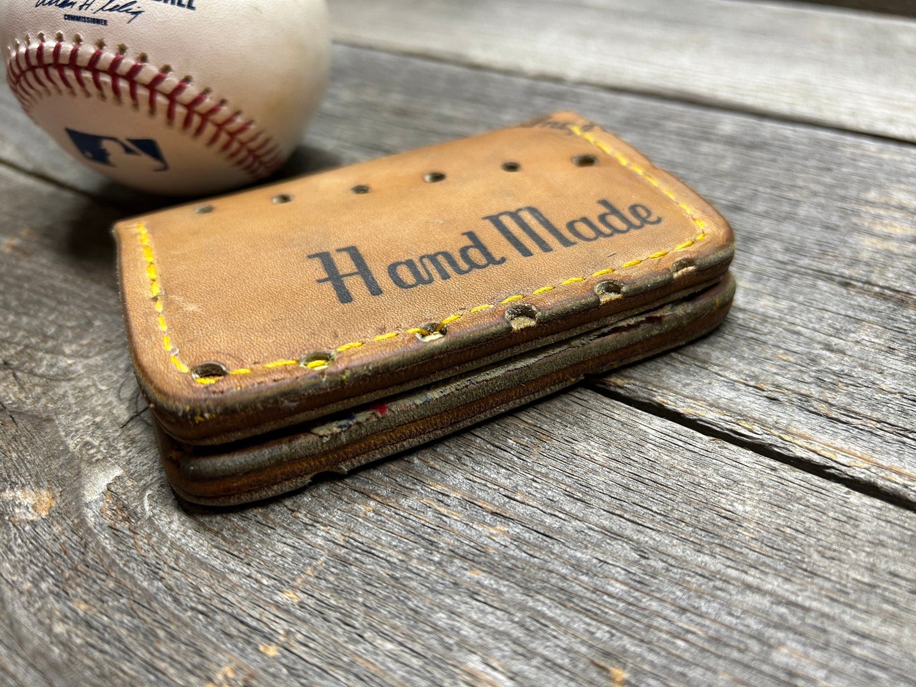 Vintage Fieldmaster Chicago Cubs Baseball Glove Wallet!!