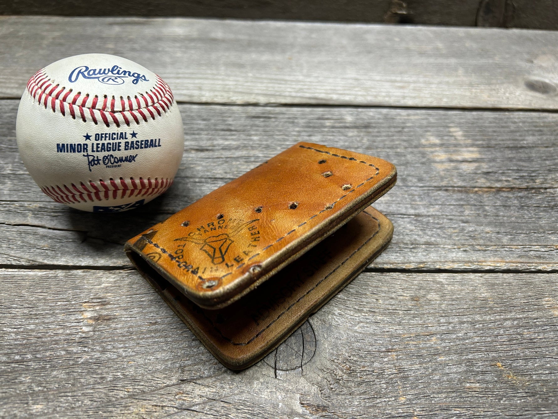 Vintage Spalding Babe Ruth Baseball Glove Wallet!!