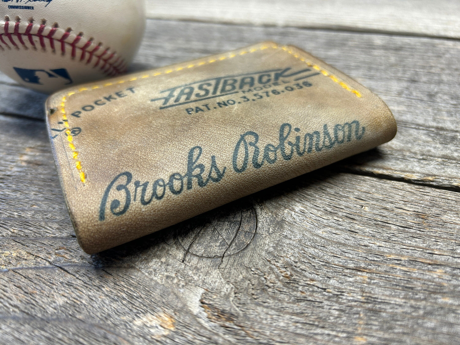 Vintage Rawlings Brooks Robinson Baseball Glove Wallet!