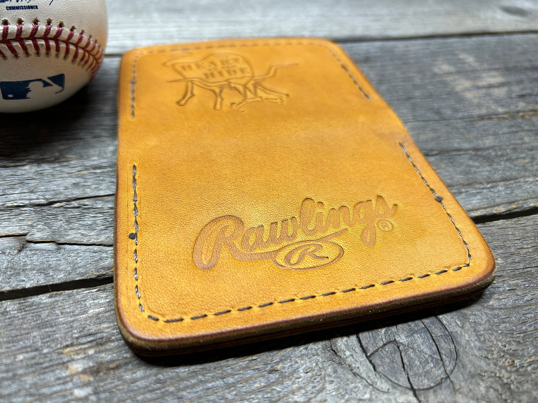 Old Style - Clearance - Rawlings Heart of the Hide Horween Baseball Glove Wallet!!